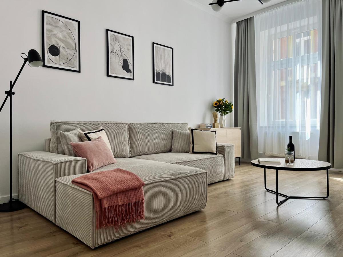 Luna Apartments Jelenia Góra Kültér fotó