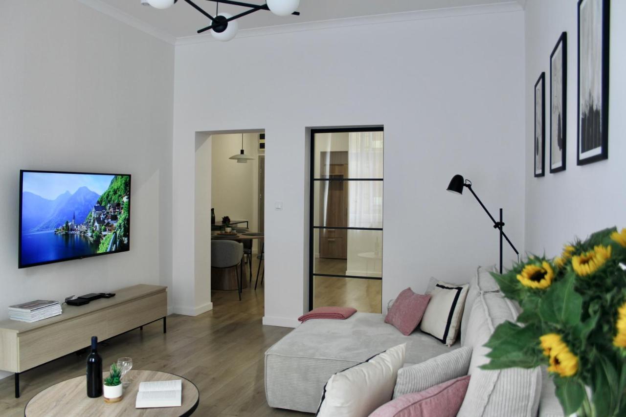 Luna Apartments Jelenia Góra Kültér fotó