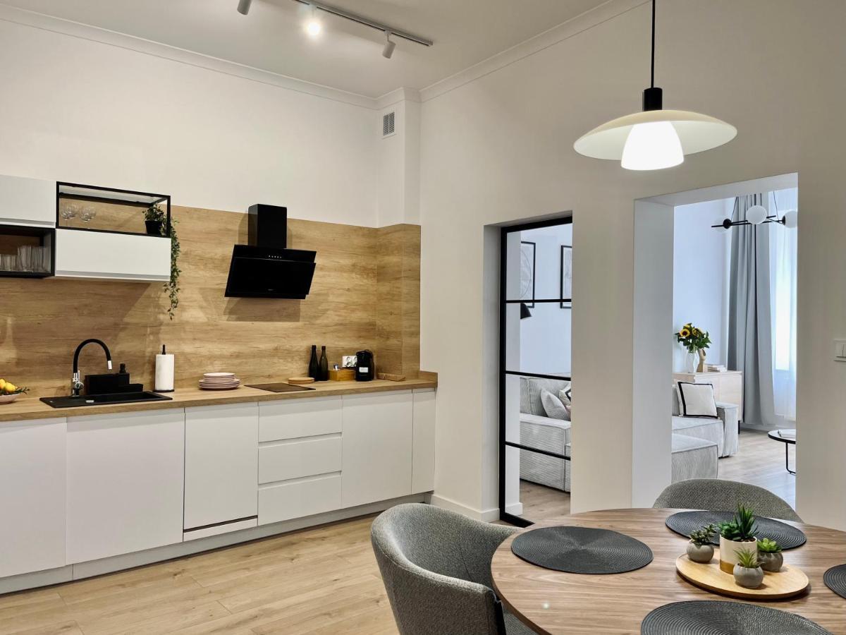Luna Apartments Jelenia Góra Kültér fotó