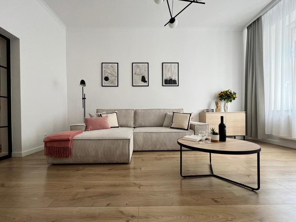 Luna Apartments Jelenia Góra Kültér fotó
