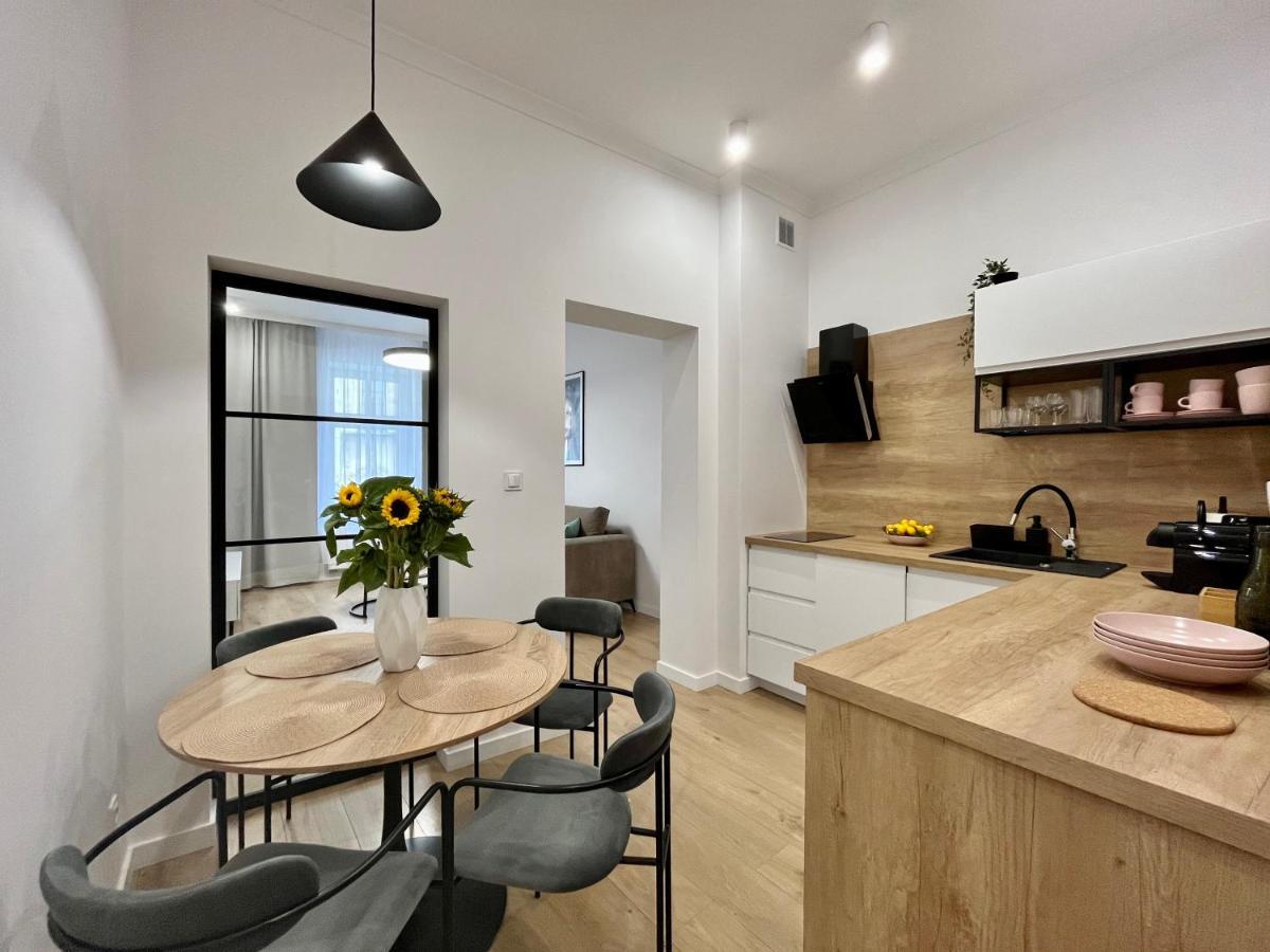 Luna Apartments Jelenia Góra Kültér fotó