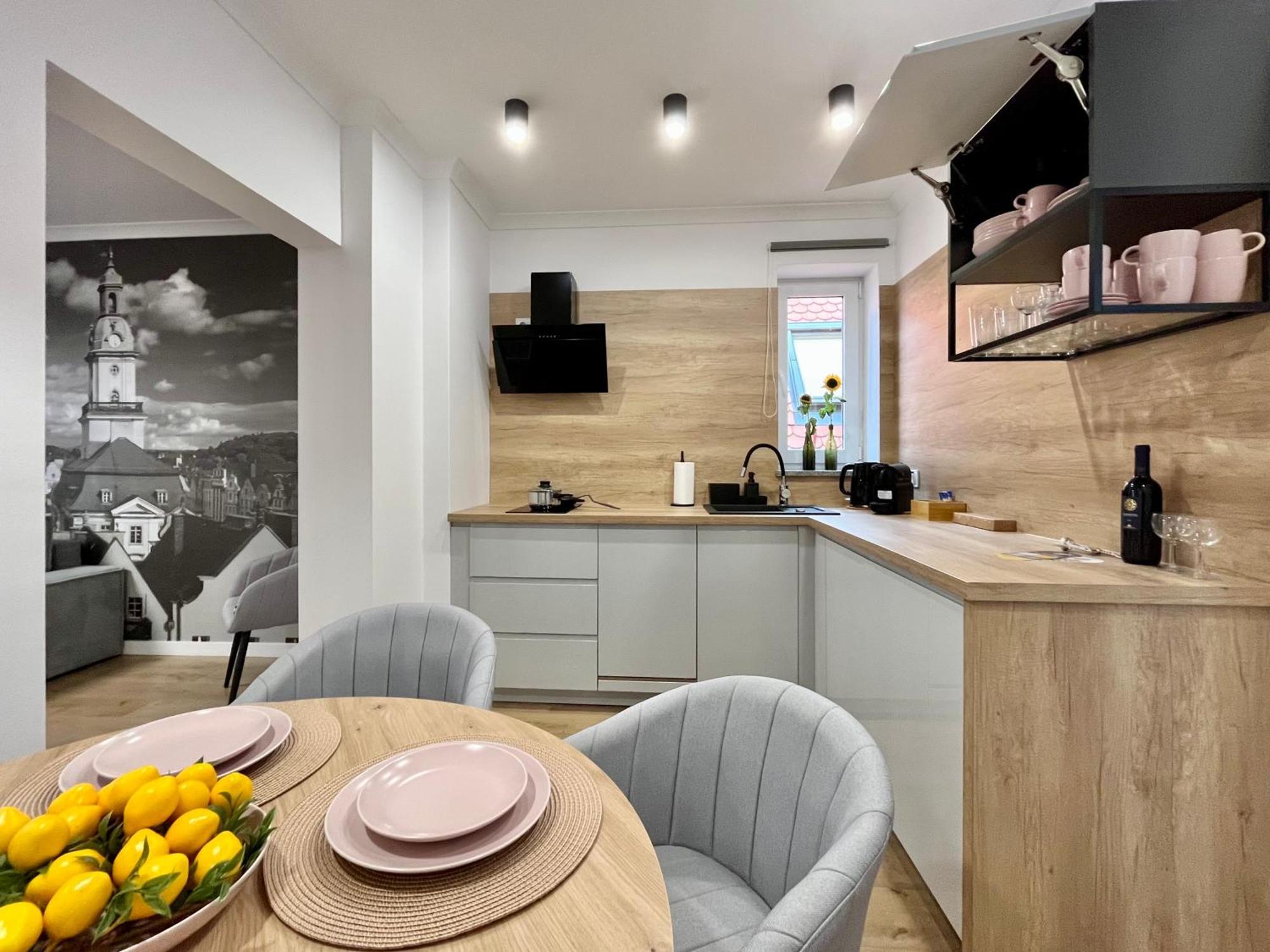 Luna Apartments Jelenia Góra Kültér fotó